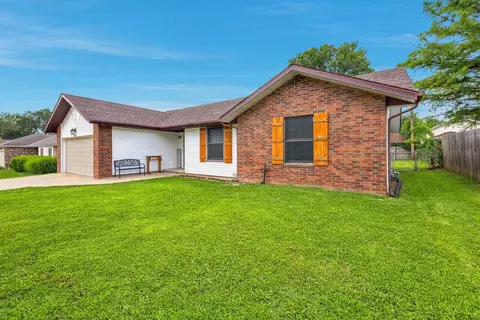 Exterior - 3187 W Berkeley St, Springfield, MO 65807 photo 2 of 6
