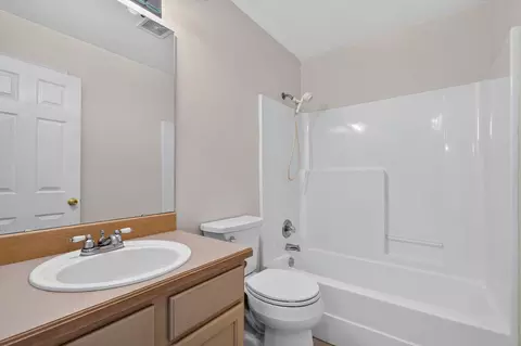 Bath - 237 N Catamount Blvd, Branson West, MO 65737 photo 2 of 3