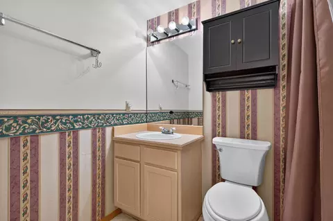 Bath - 237 N Catamount Blvd, Branson West, MO 65737 photo 1 of 3