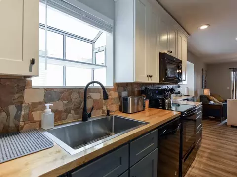 Kitchen - 17 Goldfinch Rd #3, Branson, MO 65616 photo 4 of 4