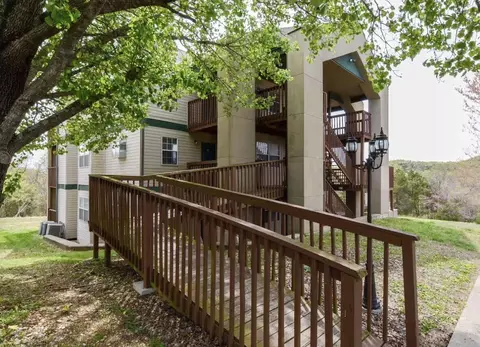 Exterior - 17 Goldfinch Rd #3, Branson, MO 65616 photo 4 of 8