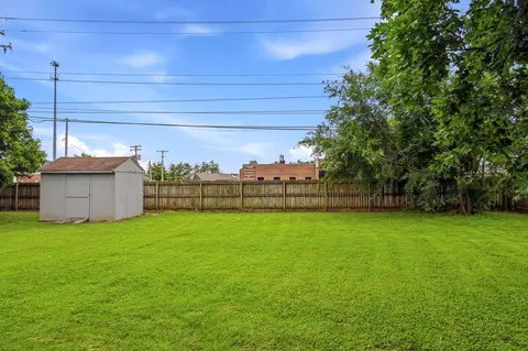 Exterior - 616 W Sylvania St, Springfield, MO 65807 photo 3 of 3