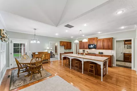 Kitchen - 4478 E Golden Oak Ln, Springfield, MO 65803 photo 1 of 3