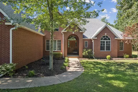 Exterior - 4478 E Golden Oak Ln, Springfield, MO 65803 photo 4 of 10