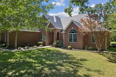 Exterior - 4478 E Golden Oak Ln, Springfield, MO 65803 photo 3 of 10