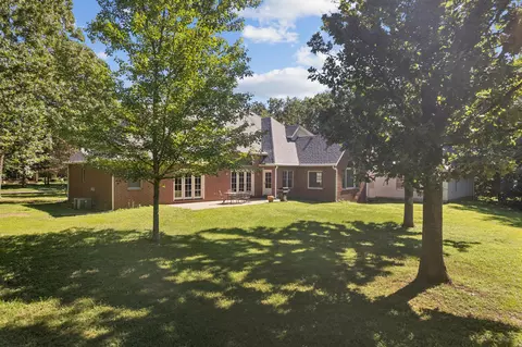 Exterior - 4478 E Golden Oak Ln, Springfield, MO 65803 photo 9 of 10