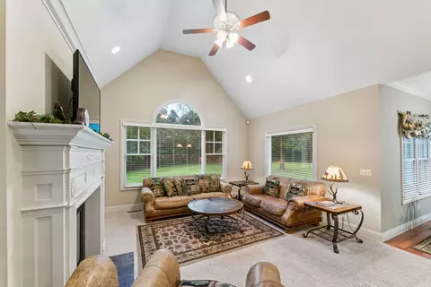 Living - 4478 E Golden Oak Ln, Springfield, MO 65803 photo 2 of 3