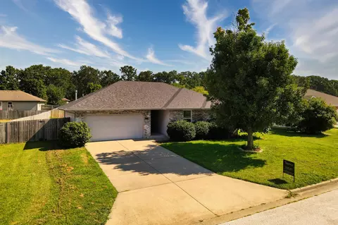 1107 E Melton Rd, Ozark, MO 65721 photo 3