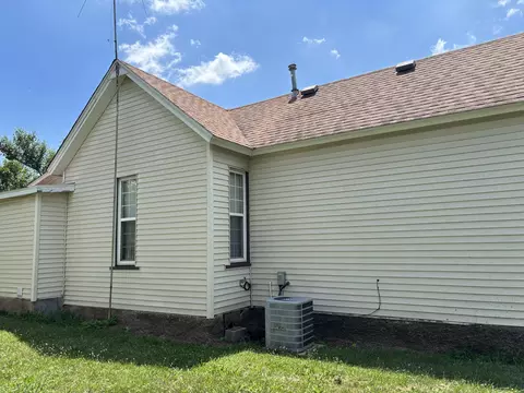 Exterior - 507 3rd St, Monett, MO 65708 photo 7 of 8