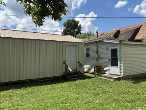 Exterior - 507 3rd St, Monett, MO 65708 photo 6 of 8