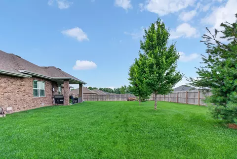 Exterior - 6066 S Crescent Rd, Brookline, MO 65619 photo 4 of 5