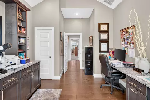 Entry Way - 6066 S Crescent Rd, Brookline, MO 65619 photo 2 of 3