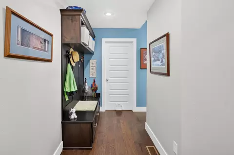 Entry Way - 6066 S Crescent Rd, Brookline, MO 65619 photo 3 of 3