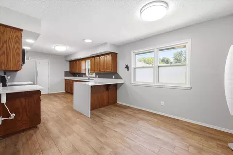 Kitchen - 5628 S Mccann Ave, Springfield, MO 65804 photo 5 of 5