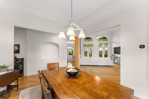 Dining - 3002 W Cantebury St, Springfield, MO 65810 photo 4 of 5