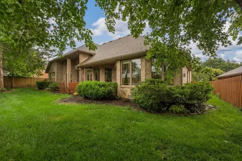 Exterior - 3002 W Cantebury St, Springfield, MO 65810 photo 8 of 8