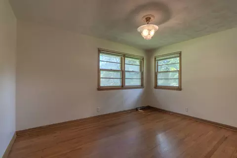 Bedroom - 2349 S Catalina Ave, Springfield, MO 65804 photo 3 of 3
