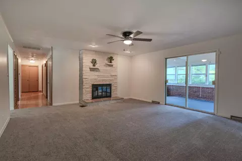 Living - 2349 S Catalina Ave, Springfield, MO 65804 photo 3 of 4