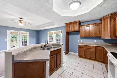 Kitchen - 5561 S Pinehurst Ave, Springfield, MO 65810 photo 1 of 3