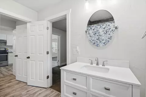 Bath - 311 E Dale St, Springfield, MO 65803 photo 2 of 3