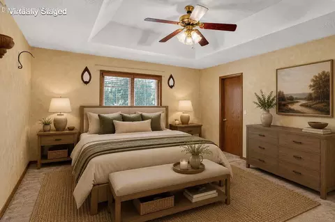 Bedroom - 538 Munson Hill Dr, Marshfield, MO 65706 photo 2 of 9