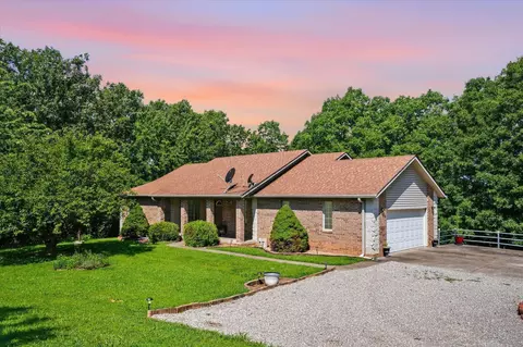 Exterior - 538 Munson Hill Dr, Marshfield, MO 65706 photo 3 of 9