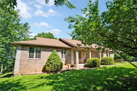 Exterior - 538 Munson Hill Dr, Marshfield, MO 65706 photo 2 of 9