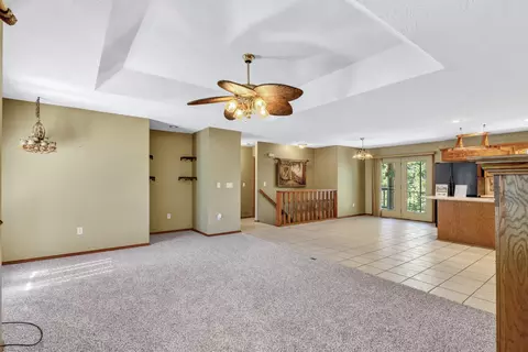 Living - 538 Munson Hill Dr, Marshfield, MO 65706 photo 1 of 13