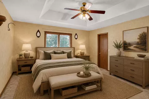 Bedroom - 538 Munson Hill Dr, Marshfield, MO 65706 photo 2 of 9
