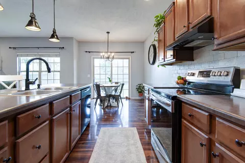2512 W Chris Ct, Ozark, MO 65721 photo 9