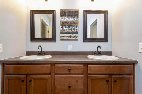 2512 W Chris Ct, Ozark, MO 65721 photo 14