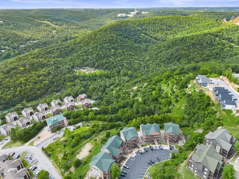 View/Area - 29 Stone Cliff Cir #1, Branson, MO 65616 photo 6 of 10
