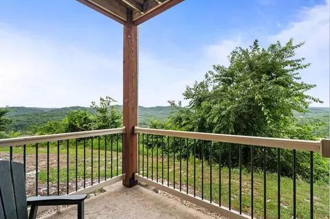 Exterior - 29 Stone Cliff Cir #1, Branson, MO 65616 photo 2 of 10