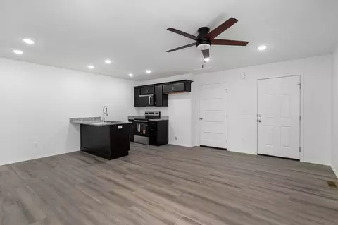 Other - 717 N Weaver Ave, Springfield, MO 65802 photo 1 of 4