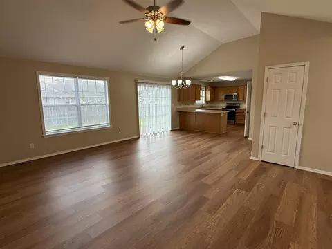Living - 4420 W Delmar St, Springfield, MO 65802 photo 2 of 2