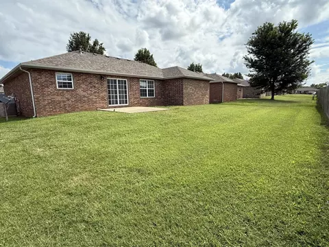 Exterior - 4420 W Delmar St, Springfield, MO 65802 photo 2 of 2