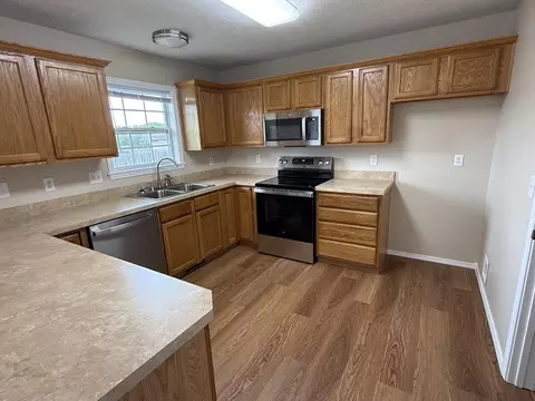 Kitchen - 4420 W Delmar St, Springfield, MO 65802 photo 1 of 1
