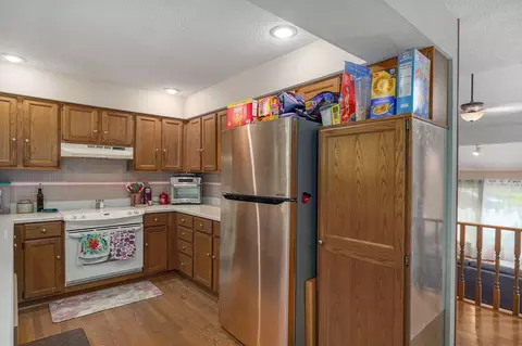 Kitchen - 5927 S Kimbrough Ave, Springfield, MO 65810 photo 1 of 2