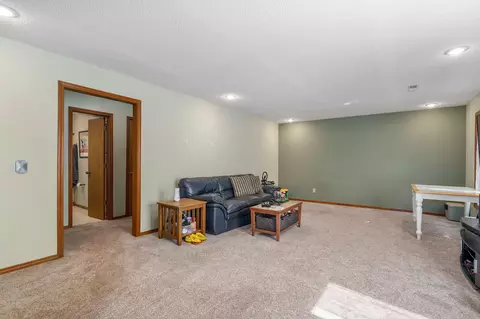 Living - 5927 S Kimbrough Ave, Springfield, MO 65810 photo 3 of 3
