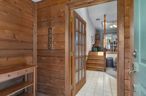 Entry Way - 5927 S Kimbrough Ave, Springfield, MO 65810 photo 2 of 2