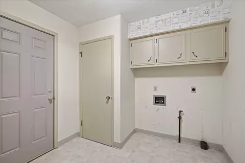 Other - 1860 E Meadow Dr, Springfield, MO 65804 photo 3 of 6