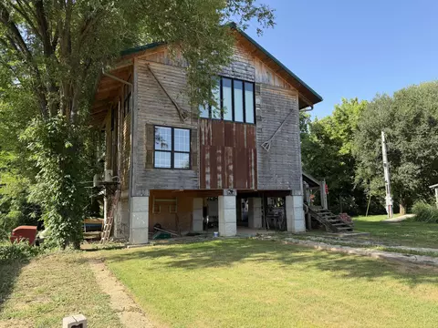 Exterior - 201 Thomas St, Birch Tree, MO 65438 photo 15 of 17