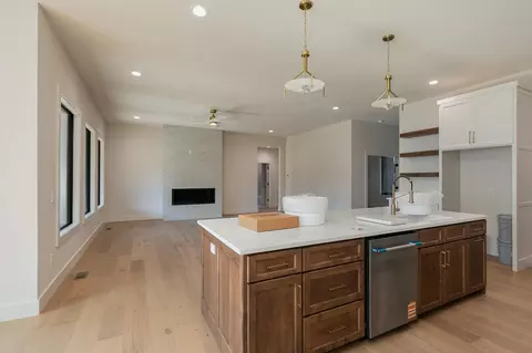 Living - 2016 N Silver Charm Ave, Springfield, MO 65802 photo 4 of 4