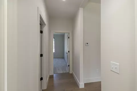 Entry Way - 2016 N Silver Charm Ave, Springfield, MO 65802 photo 3 of 3