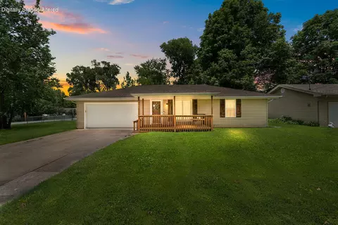 2607 E Cragmont St, Springfield, MO 65804 photo 1