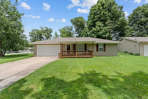 2607 E Cragmont St, Springfield, MO 65804 photo 2
