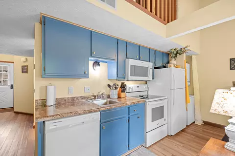 Kitchen - 6 Memory Ln #8, Branson, MO 65616 photo 1 of 1