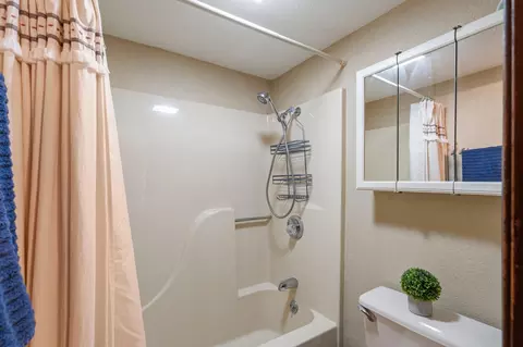 Bath - 6 Memory Ln #8, Branson, MO 65616 photo 2 of 3