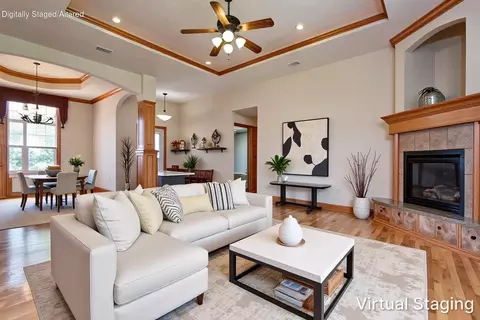 Living - 630 Meadowgate Dr, Springfield, MO 65803 photo 1 of 7