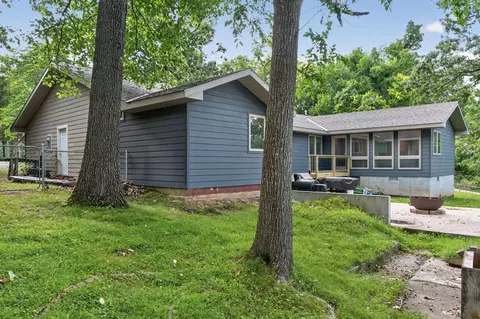 Exterior - 4655 S Lakehill Ave, Springfield, MO 65804 photo 8 of 9